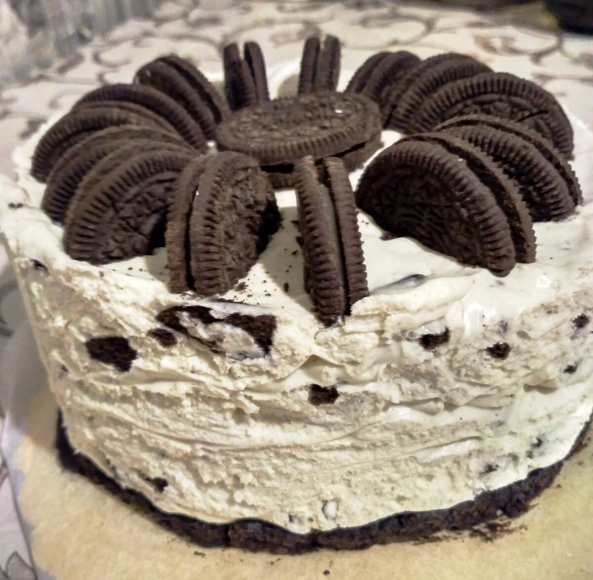 Иногда — можно! Этот торт в честь Дня рождения мужа.:) 