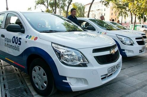  Учебные автомобили Avtotest . Фото с сайта Vot.uz
