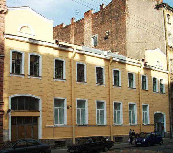 Современный вид на дом 