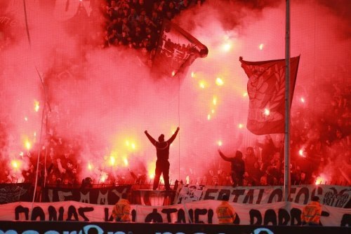 

Впрочем, угрожать греки будут, конечно, не только своей поддержкой. Несмотря на то, что в прошлом году «Олимпиакос» уступил в борьбе за чемпионство ПАОК, «красно-белые» стали самой забивающей командой чемпионата. В идейном плане греки схожи с «Краснодаром» - предпочитают делать разницу в атаке.
