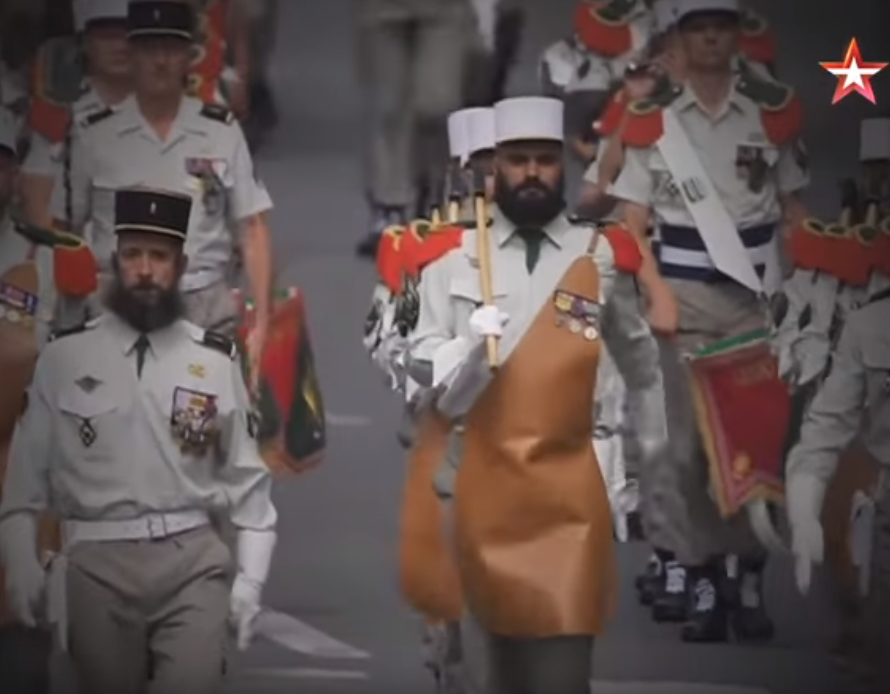 Почему на наших парадах чеканят шаг, а на Западе идут прогулочным ...