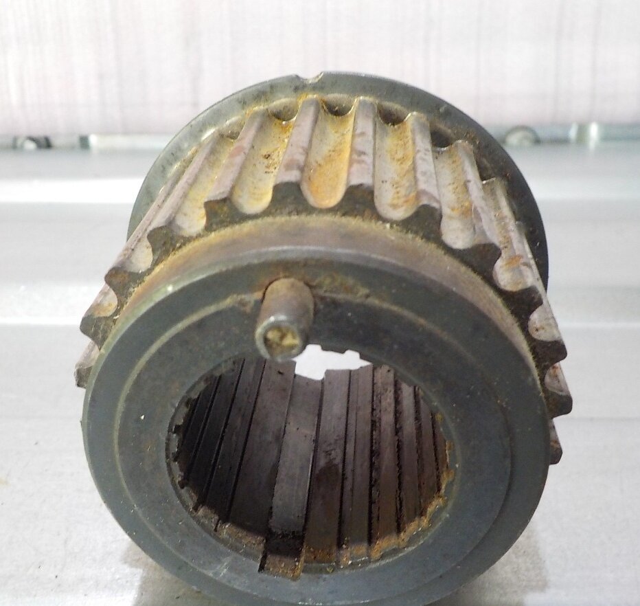 Новая целая шестерня