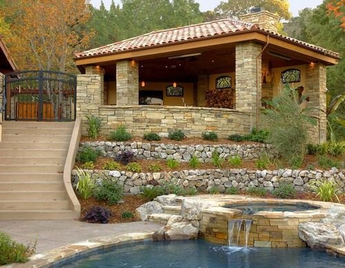 Беседка с барбекю и мангалом