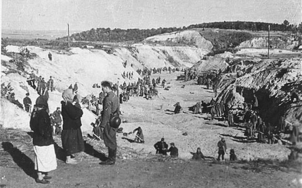 https://www.jewishvirtuallibrary.org/jsource/images/Holocaust/babi-yar.jpg