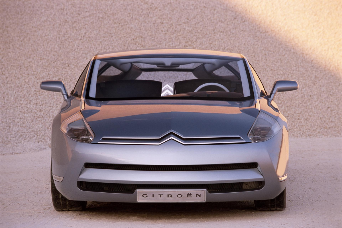 https://www.conceptcarz.com/images/Citroen/2003-Citroen-CiAirdream-Concept-033.jpg