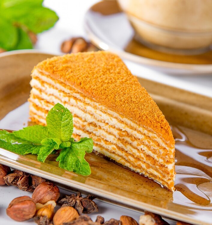 Торт медовик. Источник - Яндекс.Картинки