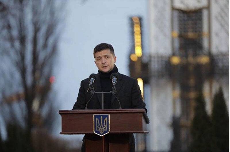  
Владимир Зеленский считает, что улицам на Украине нужно давать имена тех, кто не вызывает противоречий среди граждан страны. Так он ответил на вопрос журналистов израильского издания The Times of Israel. 
