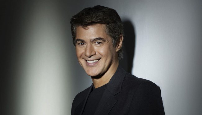 Легендарный стилист Джон Фрида (superstrizhki.ru)