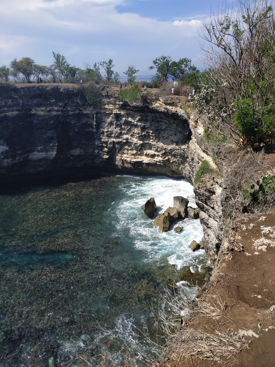 Хочется искупаться? Увы... Око видит, да зуб неймёт.