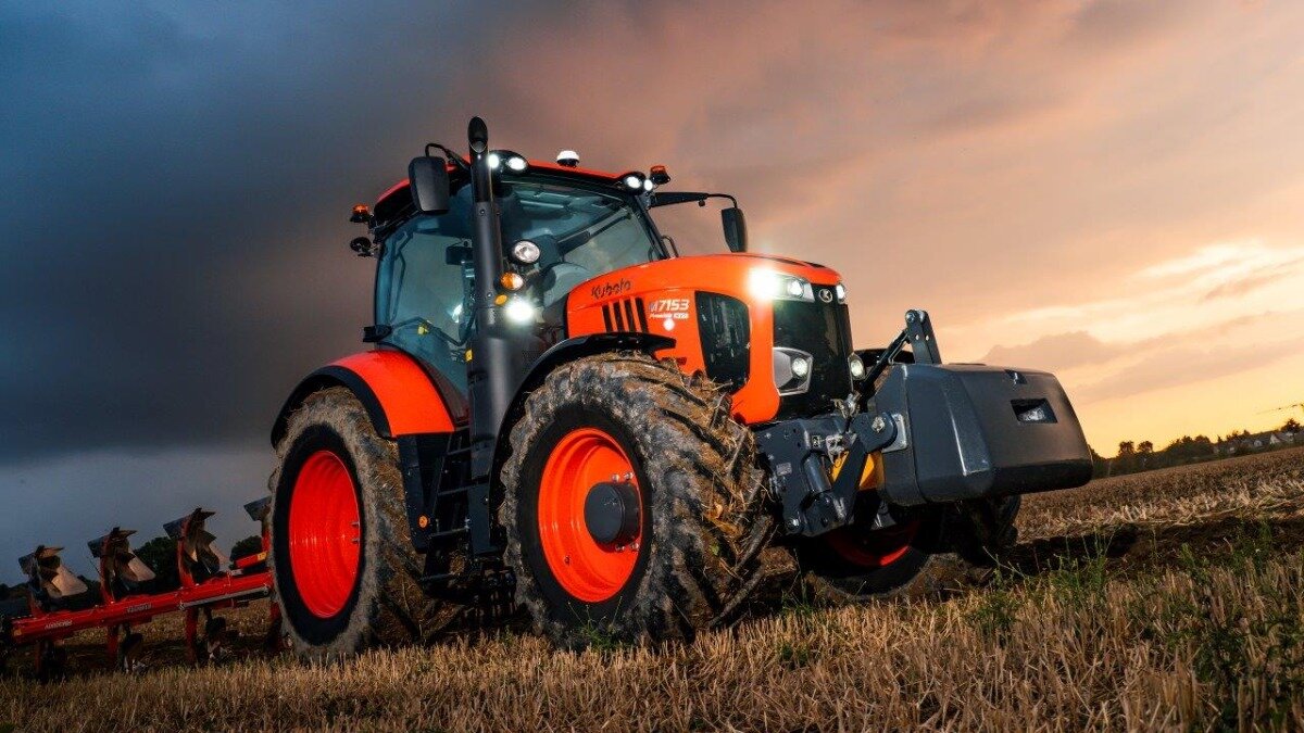 Поменять тракторе. Трактор Kubota m7153. Трактора Kubota 2020. Кубота м 7153. Трактор Kubota m5112.