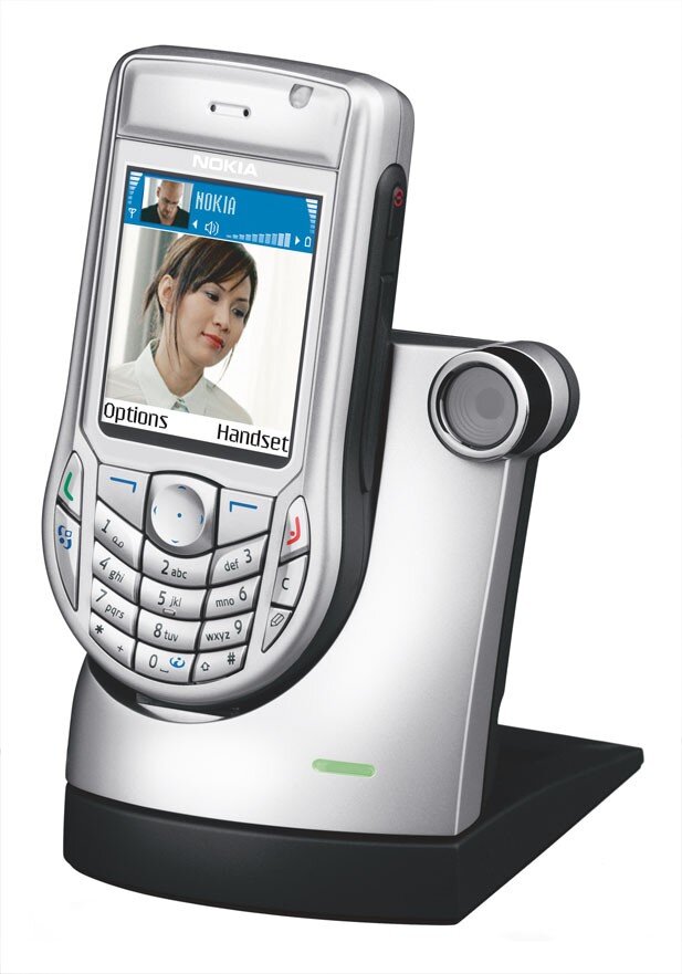 Nokia 6630 с доком-камерой