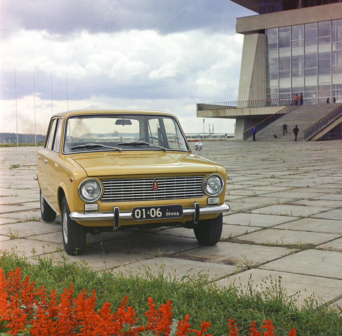 ВАЗ 2101 исполнилось 50 лет! Уникальные фотографии и факты! Часть первая. |  АвТОгус | Дзен