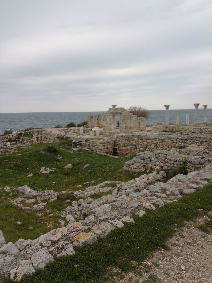 Древние стены античного города-государства