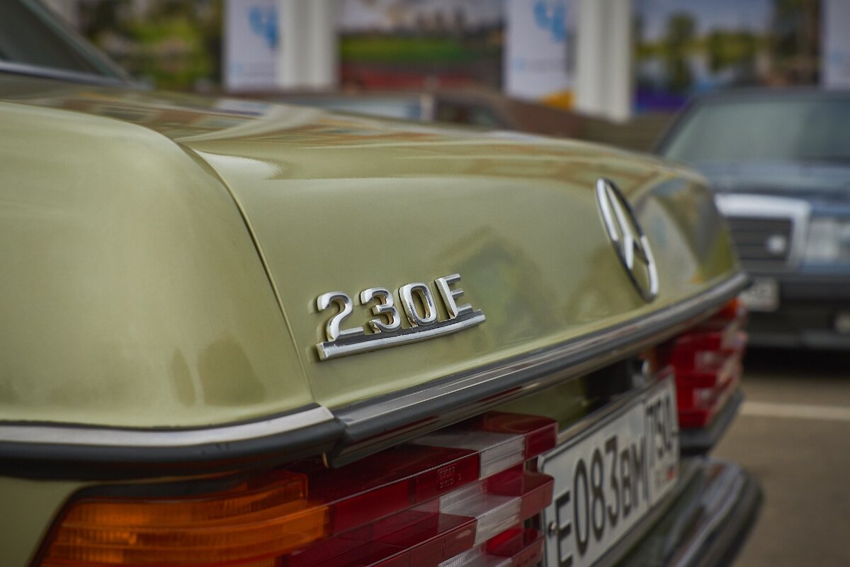 Mercedes-Benz 230E (W123), производство 1976 - 1986