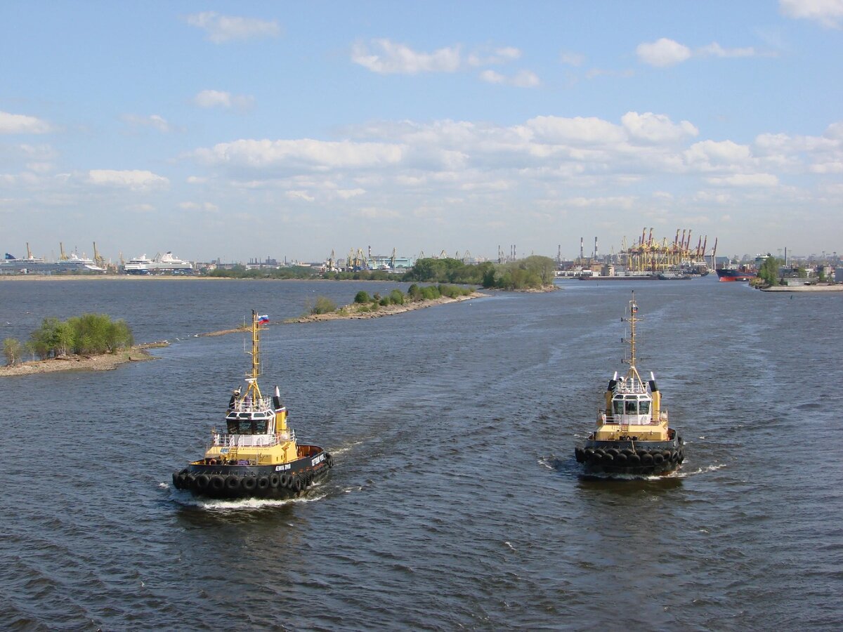 Шел порт. Морской канал в Санкт-Петербурге. Сулинский морской канал. Фото морских каналов. 26 Морской канал.