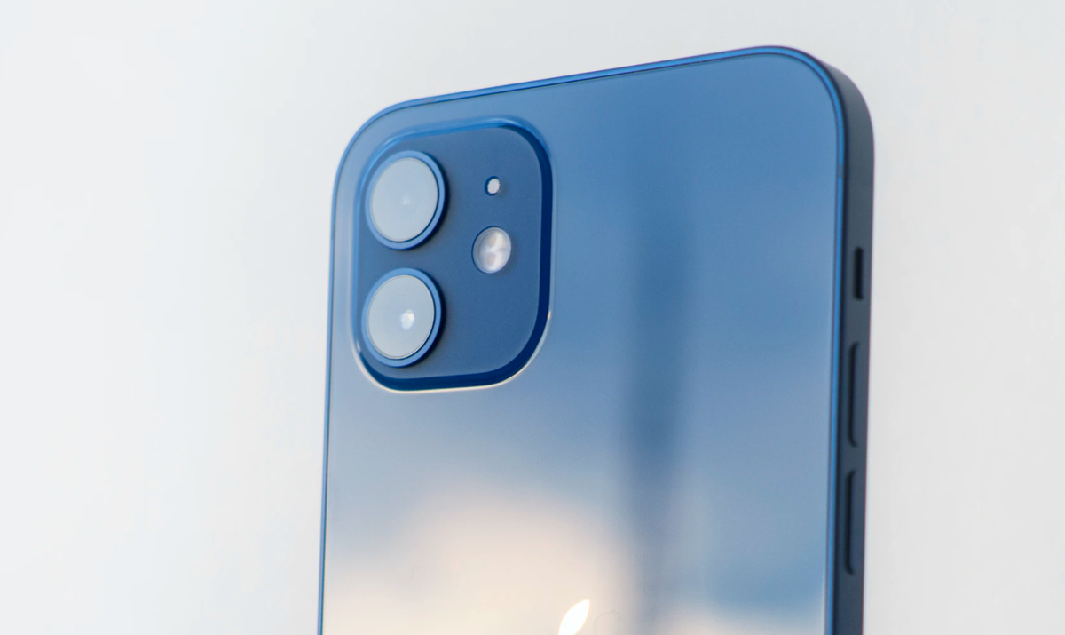 iPhone 12