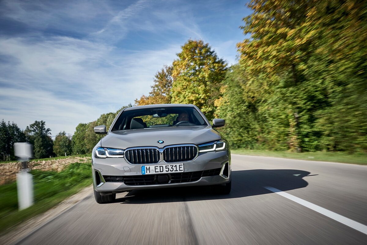 BMW 5 Series commercial
