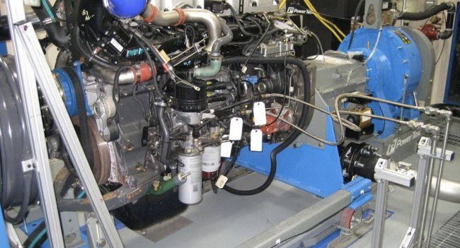 Со времен советского союза у людей осталось много установок. Люди оценивают денежное состояние других по накрытому на праздник столу, а так же помнят про автомобильную обкатку. 

