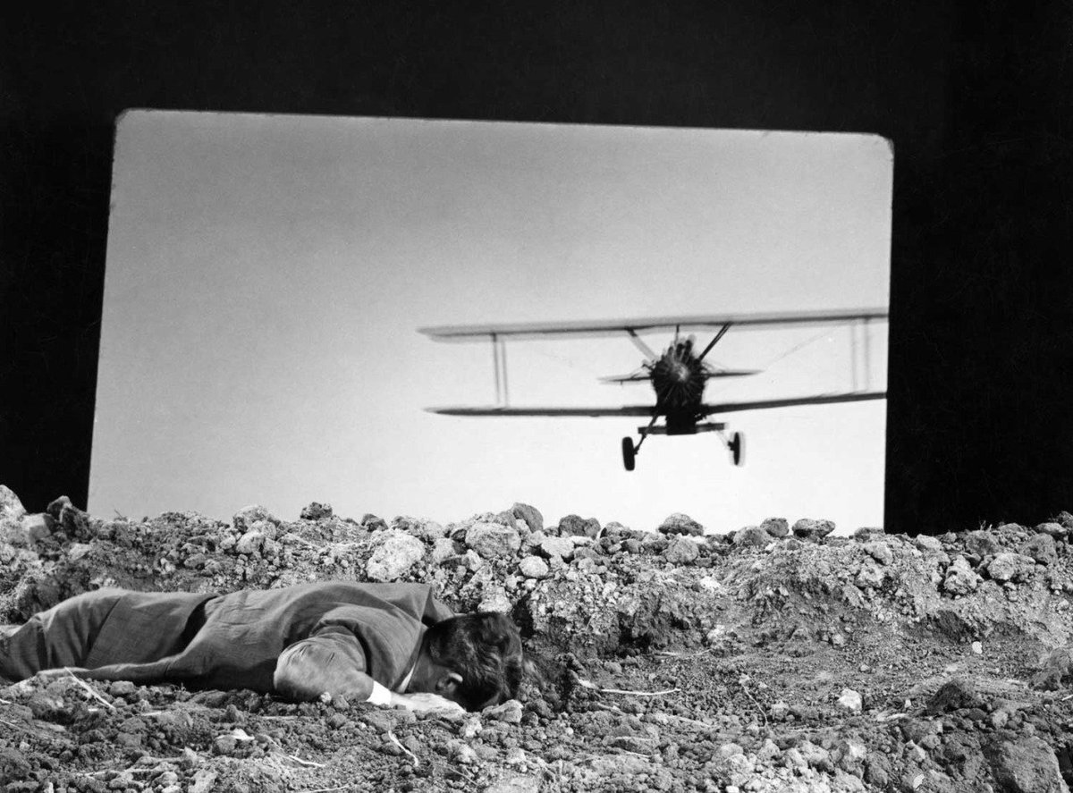 Съёмка кадра методом рирпроекции для фильма А.Хичкока "На север через северо-запад", 1959 г. 