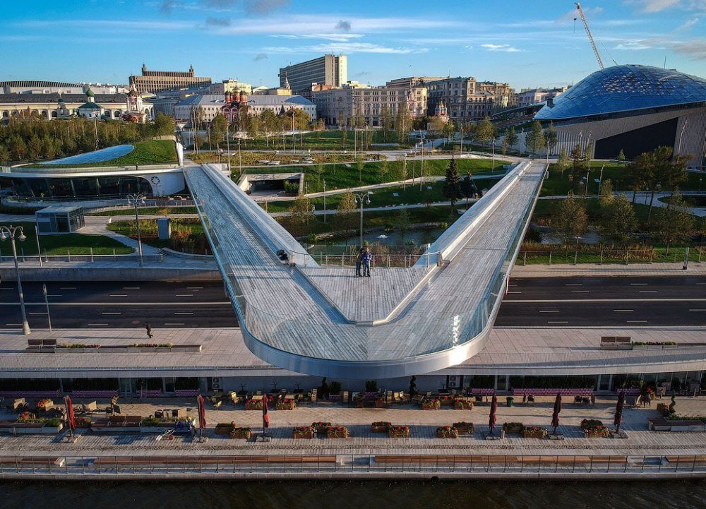 Мост зарядье москва фото