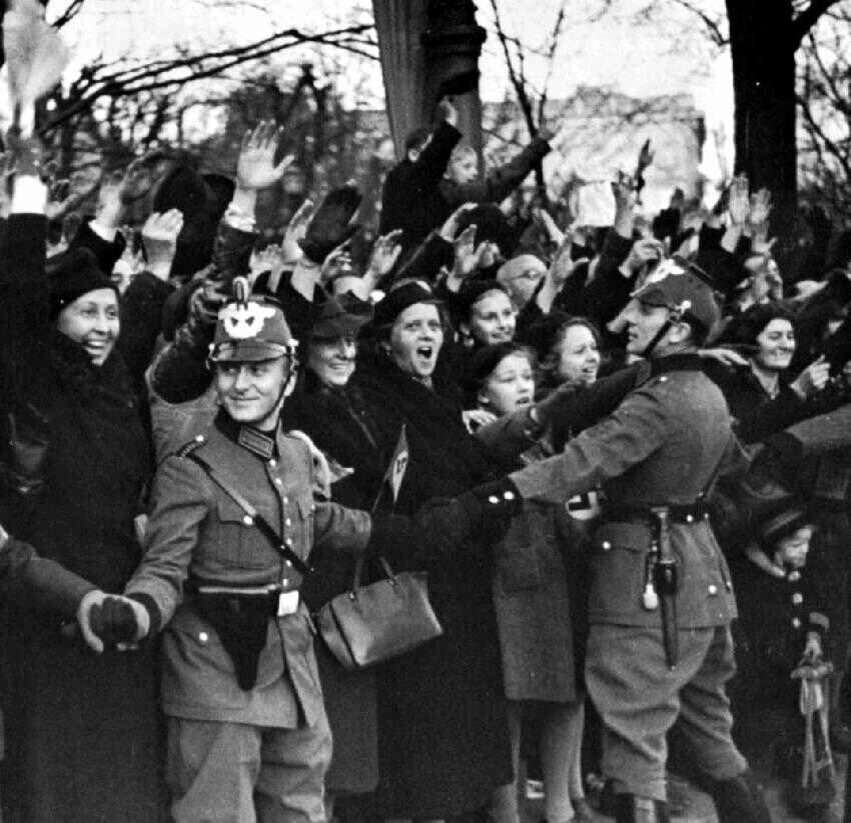 Для создания иллюстраций использовались материалы из сервиса Яндекс.Картинки.