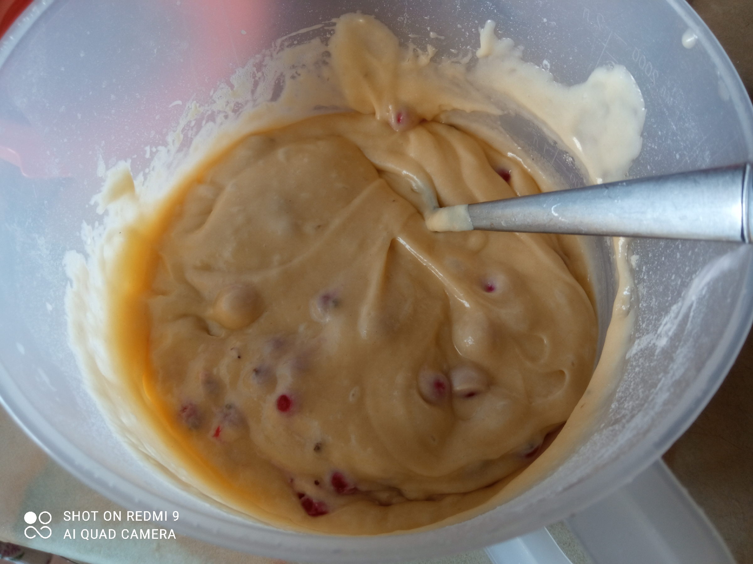 За 30 минут готовлю супер вкусные и быстрые кексы с красной смородиной — рецепт на скорую руку6