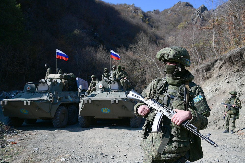 Российские миротворцы на Лачинской дороге