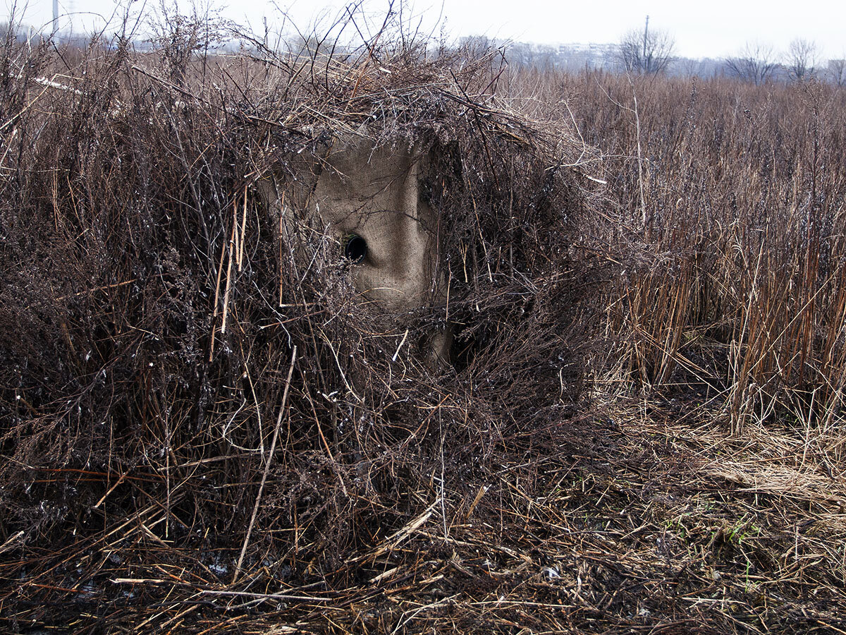 Стационарное укрытие у подкормки серых куропаток