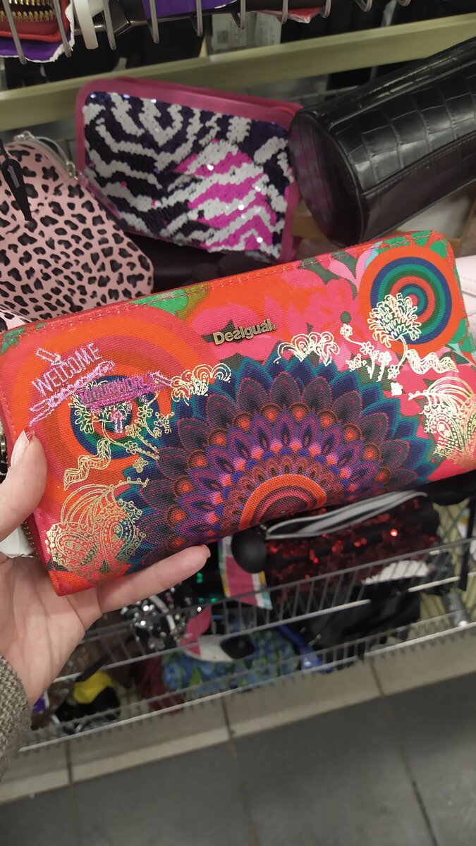 Кошелёк Desigual.