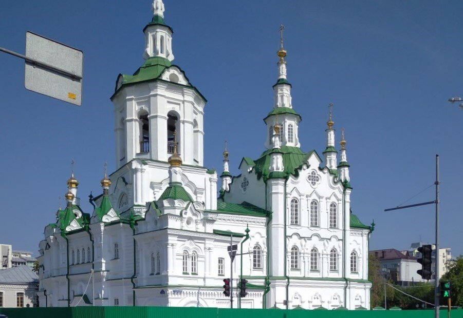 Храм Спаса в Тюмени на ул. Ленина. В 1930-е годы — лагерь спецпереселенцев