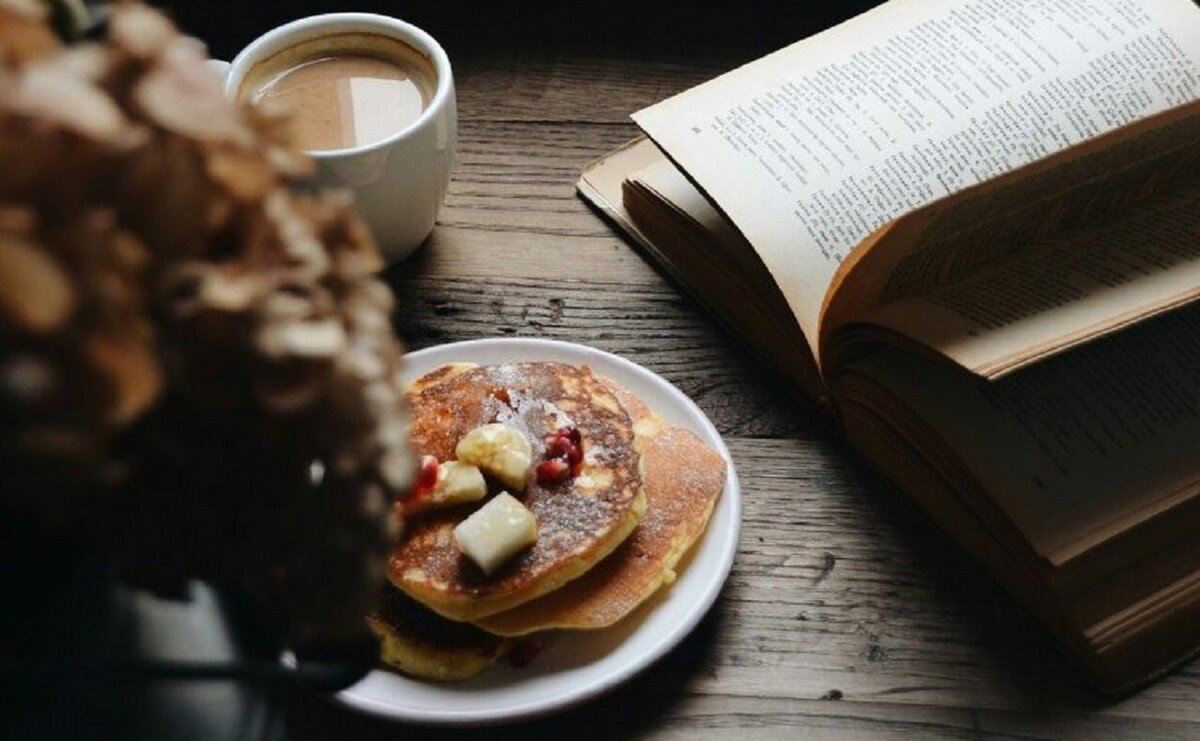     Литературный дайджест: 7 причин, по которым полезно читать женские романы, и многое другое...