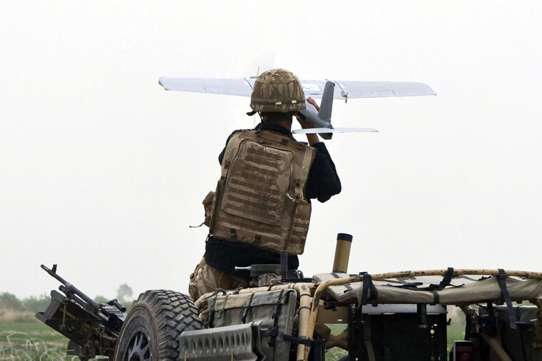    Беспилотники ВСУ, атаковавшие Москву сложно подавить с помощью РЭБ, сказал Петр Кривохижин