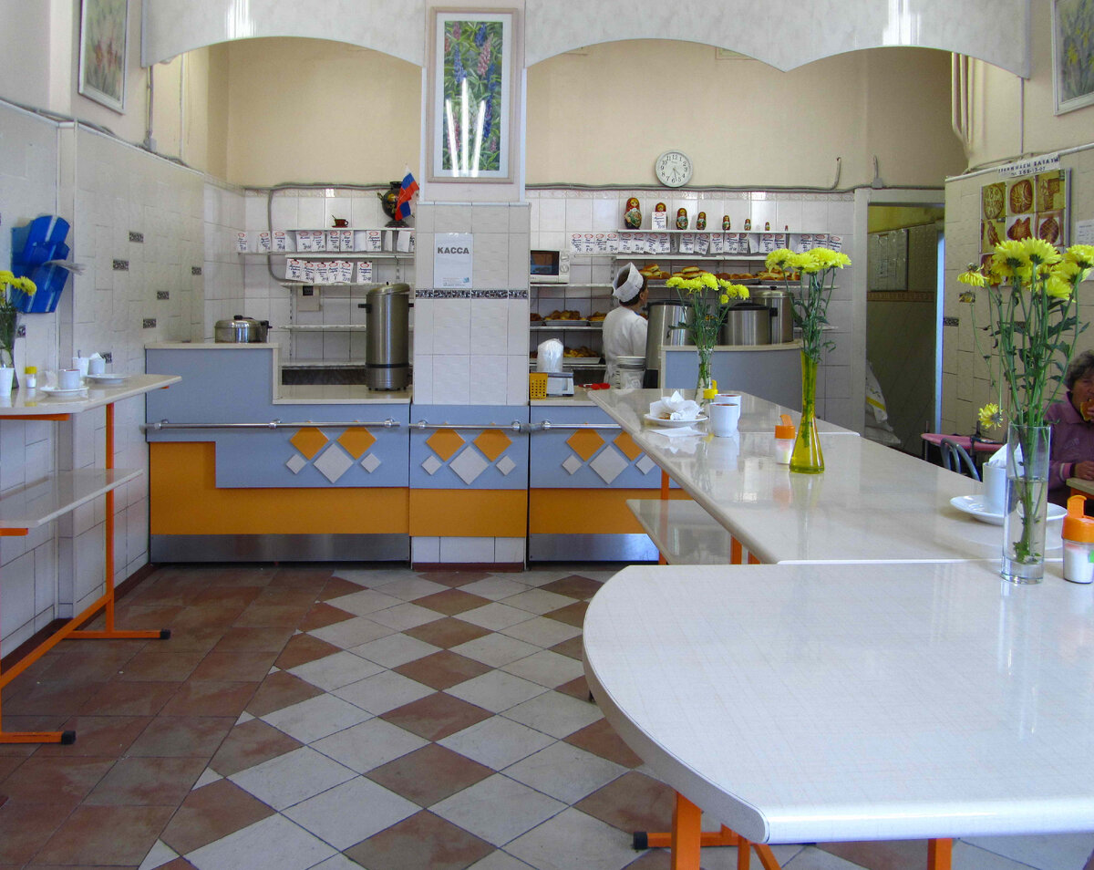 пирожковая хозяюшка на московском проспекте. питер пирожковая на московском проспекте. старейшая пирожковая на московском проспекте. пирожковая на московском проспекте 192. пирожковая хозяюшка на московском проспекте 192 спб.