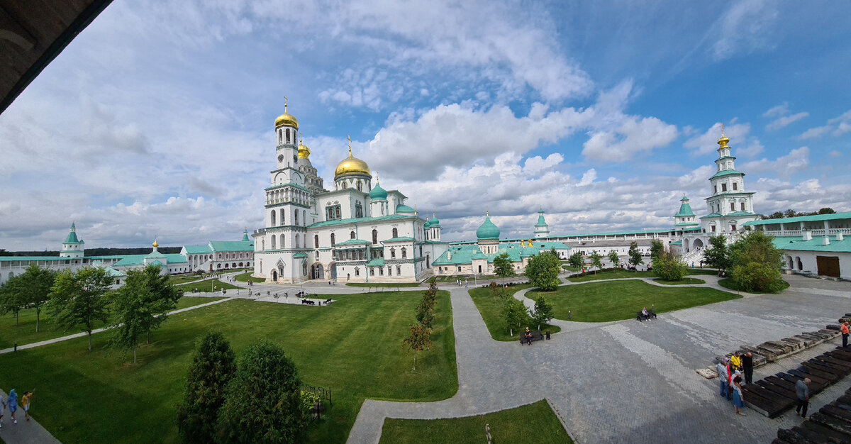 Новоиерусалимский монастырь в Подмосковье