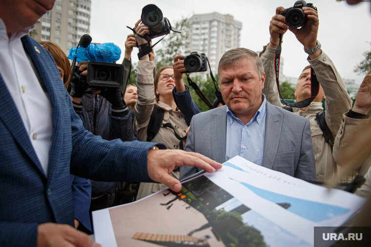    Алексей Бубнов изначально продвигал в кресло директора другого человека