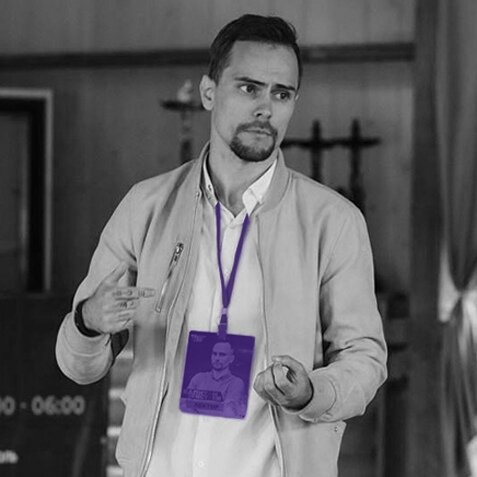 Капитон, специалист по развитию в маркетинге.