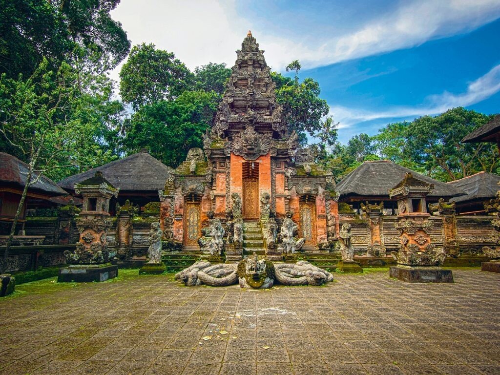 фото с сайта: http://settoplinux.org/bali-india/
