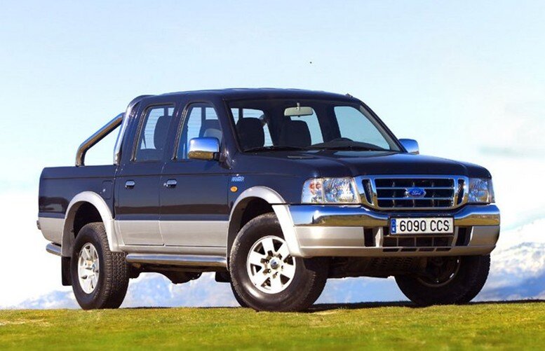 Это Ford Ranger 2002 модельного года, но это уже далеко не тот автомобиль-легенда, ведь настоящий Ranger должен выпускаться исключительно в США