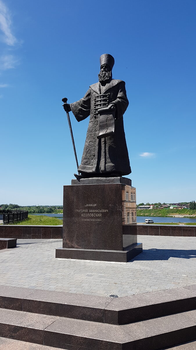 Воевода Козловский. Основатель города.