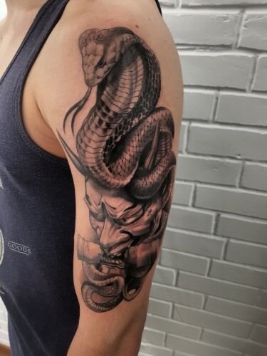 Популярные эскизы татуировки кобра