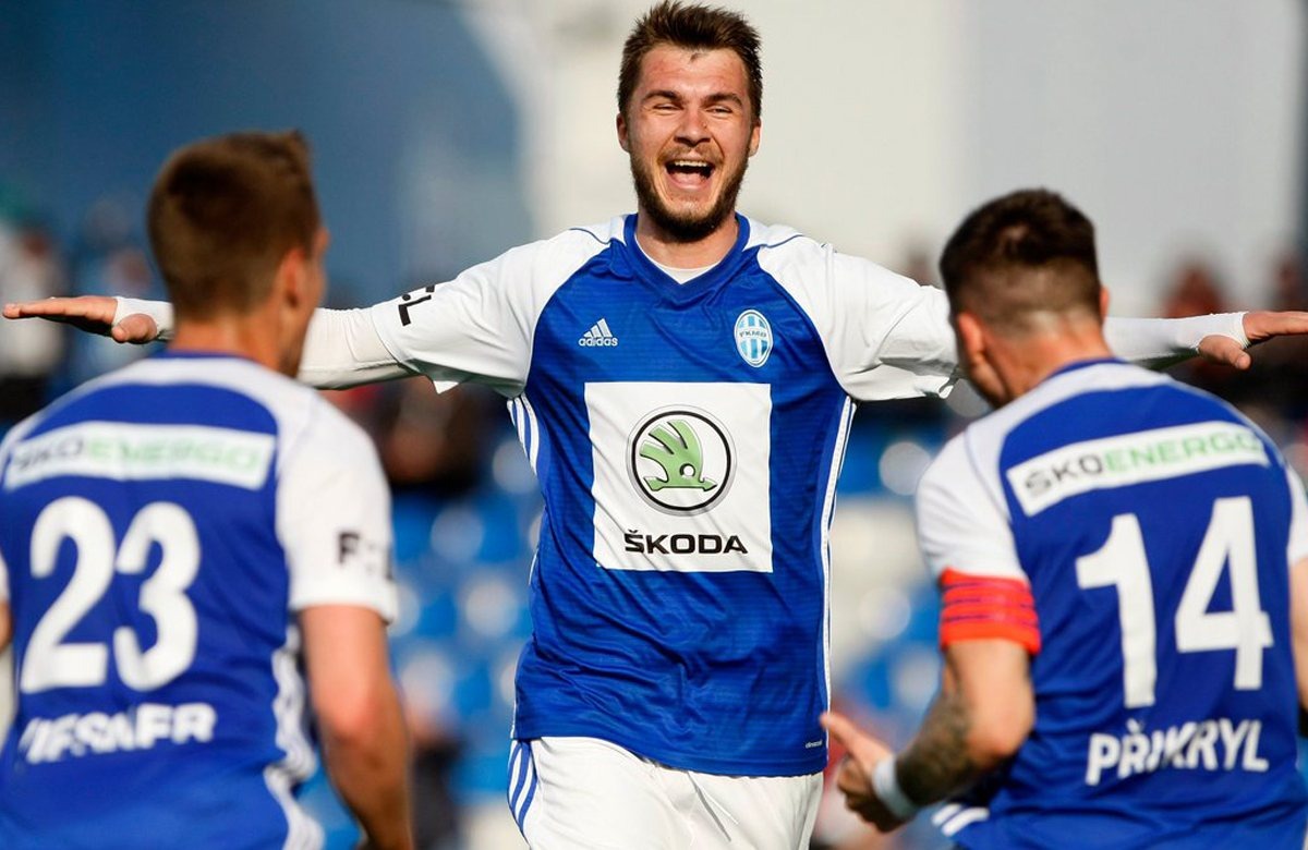 Николай Комличенко