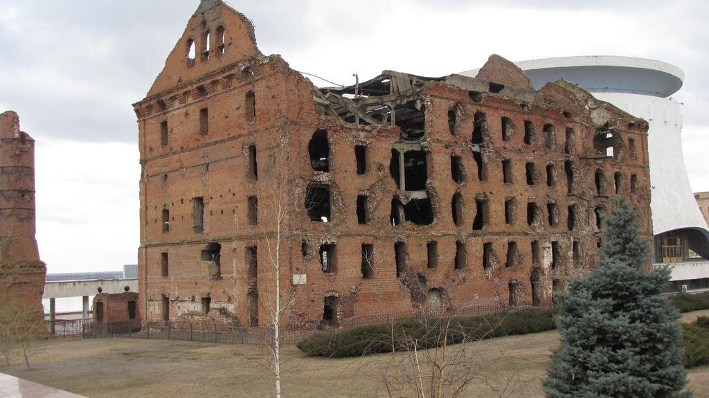 Дом павлова в волгограде история фото