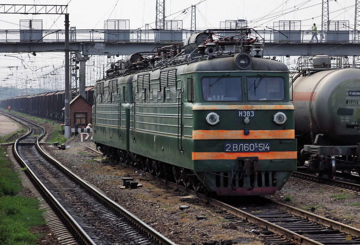 2ВЛ60К-514 на ст. Кавказская.