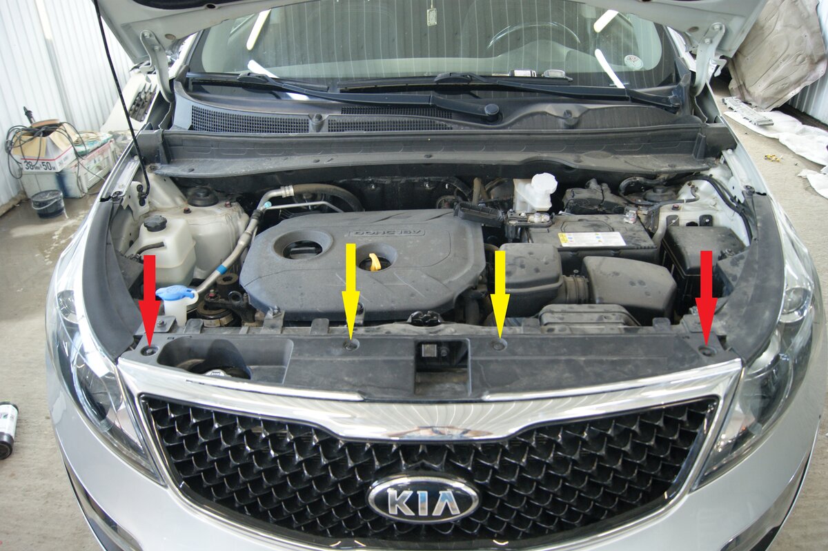 фара для Kia Sportage, 2009 - 2010 гг. (921011F511)