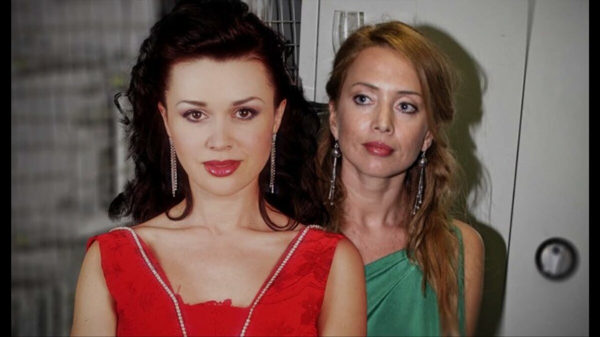 Жанна Фриске и Анастасия Заворотнюк 