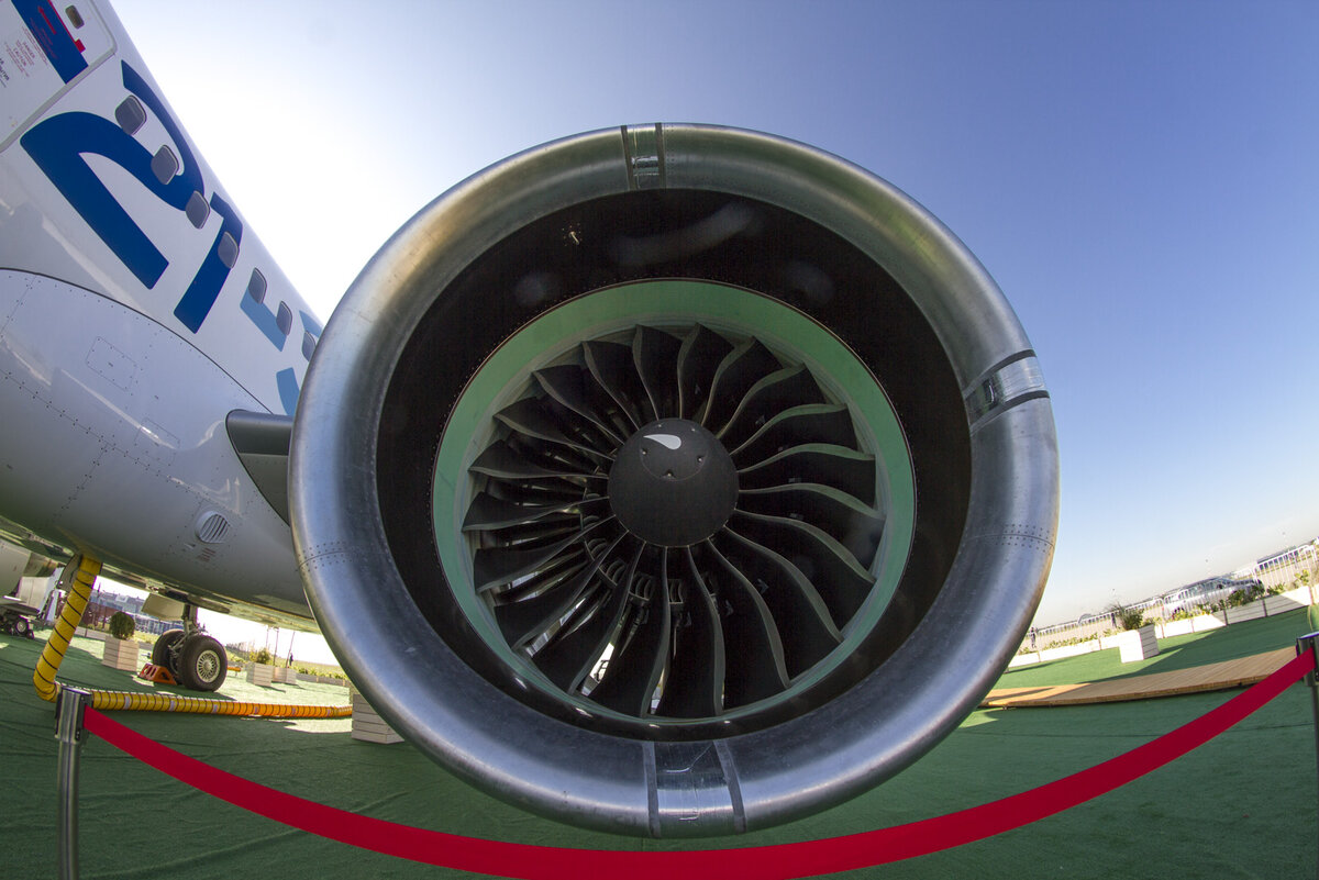 Двигатель мс. Двигатель Pratt Whitney pw1000g. МС 21 300. МС-21 С двигателем Pratt Whitney. МС-21 300 двигатель.