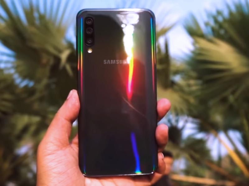 Galaxy M40 – прекрасен по Samsung-овски