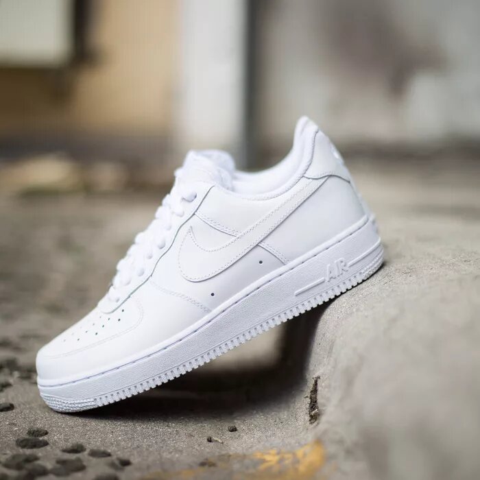 Nike air force 1'07 low white
