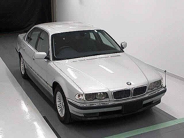 BMW 7 SERIES 740i, E38.