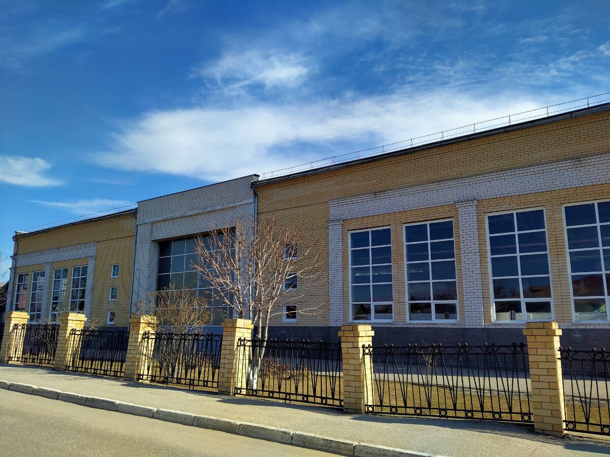 Ангар-павильон. Открытие состоялось в 1940 году. Перестроен в первом десятилетии XX века.